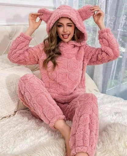 Pijama Corazón con Capucha - ¡Prepárate para el Invierno! Lleva 2 y Paga 1😱
